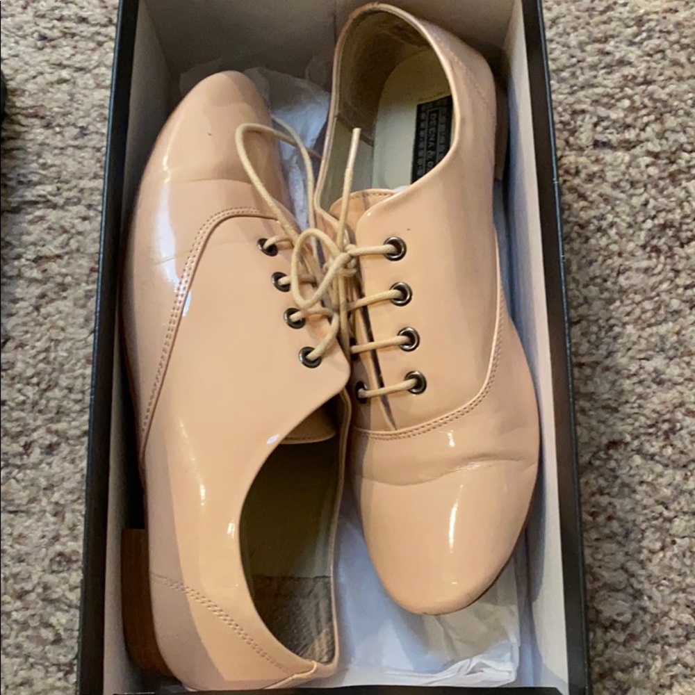 Paten leather pink loafers